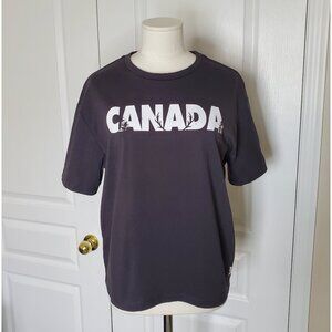 Hudson’s Bay Company “Canada” Boxy T-Shirt in Gray Size XS